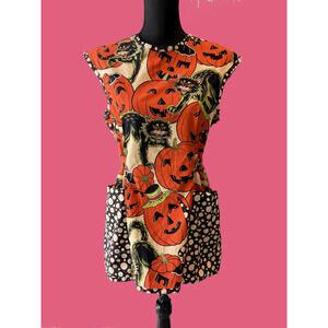 Halloween Pinafore Apron Black Cats and Pumpkins Novelty Print